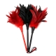 Šimrátko z pírek, černá a červená barva a saténový hůlku