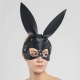 Černá kožená maska králík, cvoky a opasek