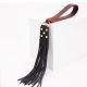 BDSM kožený černo-červený bič, pásky, poutko na ruku, druky